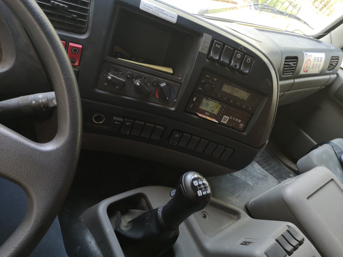 大马力大容积看东风天龙96米厢式货车图片列表