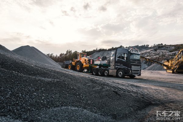 �ֶ���FH16ϵ�г��ͣ�������Ƽ���һ��