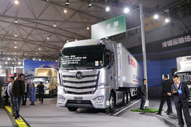 老司机感叹手脚太累！ 欧曼EST：别慌，自动挡来了