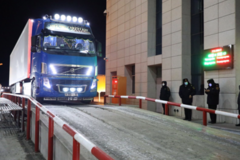 ����Ӱ�����ʶ���߾��ڰ�������������