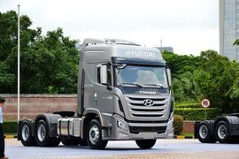 拉砖车里的“高富帅”,变速箱就值6万多,带你看看现代创虎重卡