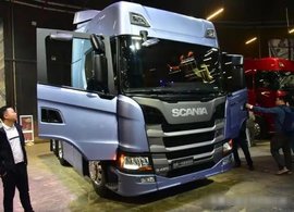 据说进口卡车比国产卡车好，为什么个体户司机不买呢？