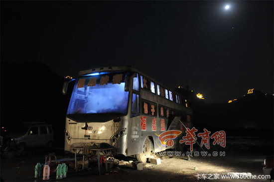 15���������3��&nbsp;��ľ��ɽ���Ķ³�����