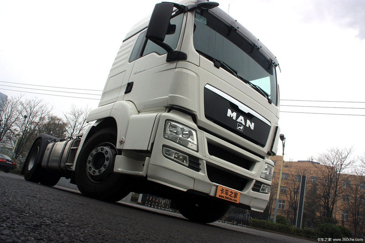 低调的狮王mantgs18400牵引车全接触图片列表