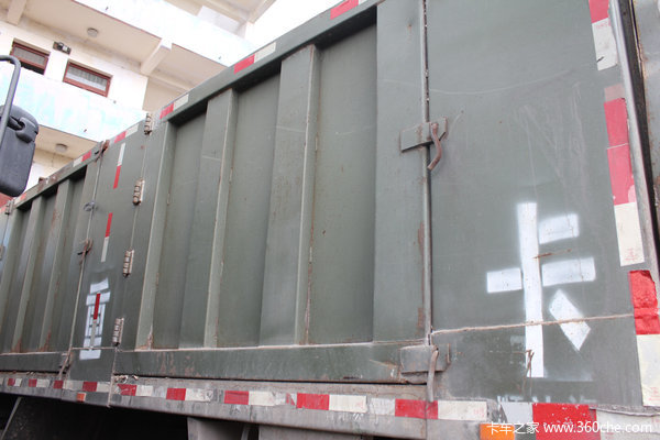 自卸车侧厢门改装技巧