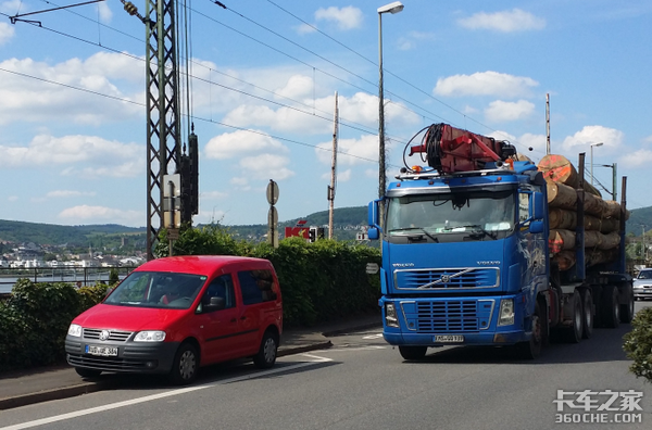 �ֻ�ŷ�����ó�������������Ī��ԽҰ��