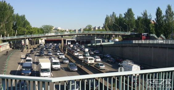 手绘欧洲商用车:在巴黎 见到梦想卡车