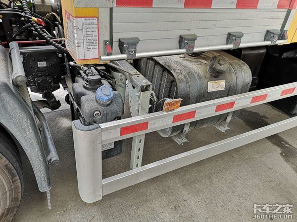 可以疏通管道 東風天錦清洗車實用性強