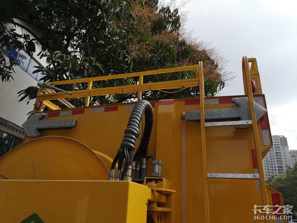 可以疏通管道 東風天錦清洗車實用性強
