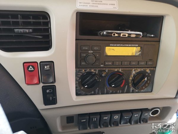 可以疏通管道 東風天錦清洗車實用性強