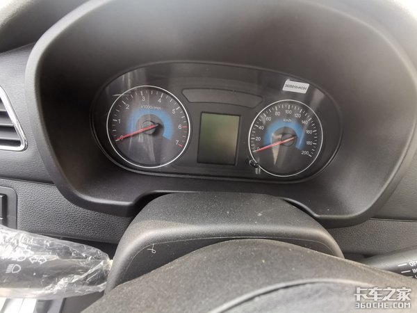 国六动力还能拉2吨货,个体商户买微卡,东风小康D51值得考虑