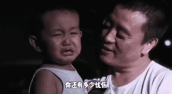 又到了远离家乡开向远方的时刻,祝福他们一路平安