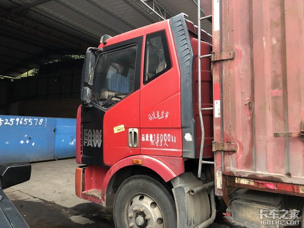 10年前的解放J6L载货车，配置实用不落后，卡友：从没把我扔在路上