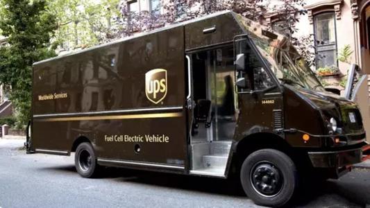 ����������ͷ����˧&nbsp;UPS������λŮCEO