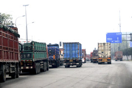 河南许昌：国道311线部分施工 对货车采取限行，22日起实施