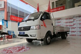 东风小霸王出新款 也走轿卡潮流路 国六排放还带大货箱