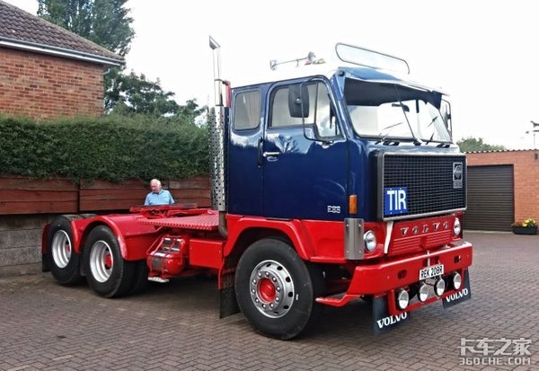 专为美国设计的卡车 却在澳洲活了下来