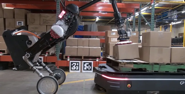 ��������ϵͳչ��������ȫ�����˹�����