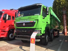 5缸发动机重量更轻更省油,重汽T6G算得上渣土车界的一枝独秀