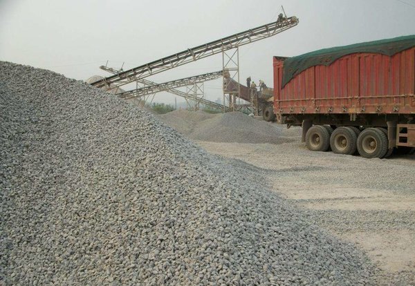 ��������Ӳ����&nbsp;����8��4������ж���̵�