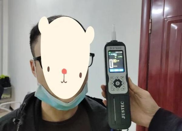 口罩引起车祸？戴口罩开车要注意细节！