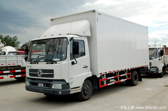 ���ڿ�����������ǳ��&nbsp;�ж˿������г�