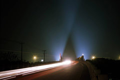 �ܳ�;�Ŀ��ѱؿ���ҹ���г���ע������