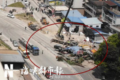【事故】福建半挂下坡失控，撞上民房死伤惨重