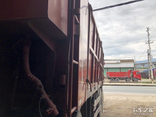 这台3年多的二手东风天锦自卸车,只要不到10万块,为啥这么便宜?