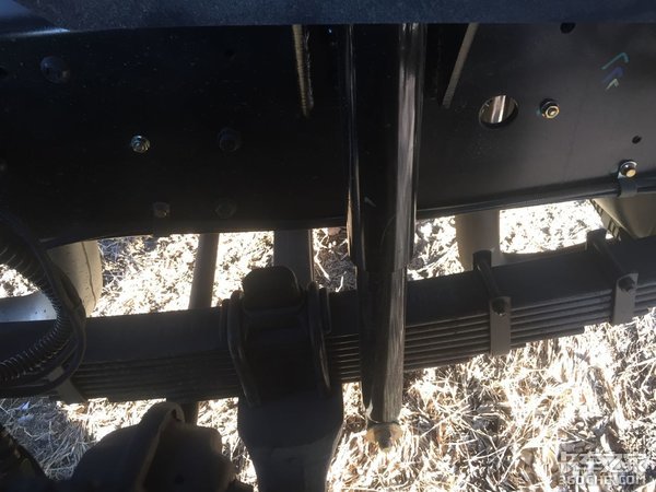 想买6米8载货车?轩德X6是个不错的选择