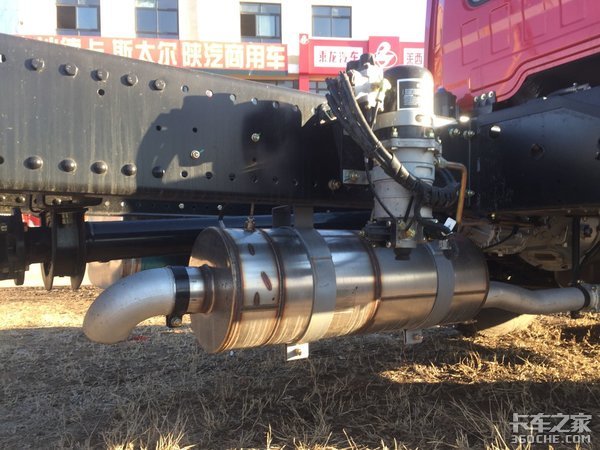 想买6米8载货车?轩德X6是个不错的选择