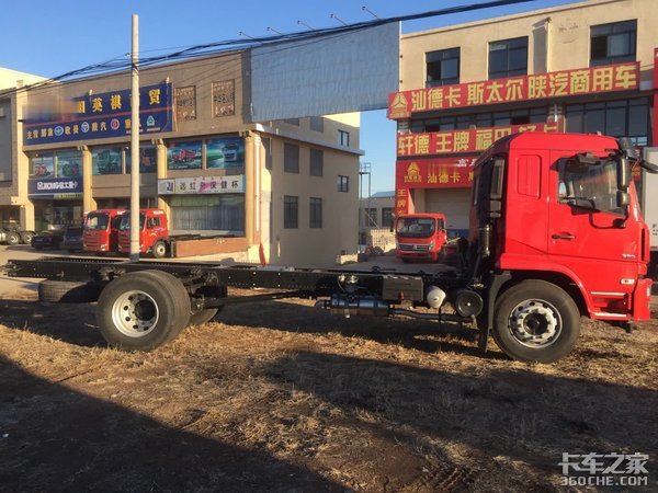 想买6米8载货车?轩德X6是个不错的选择