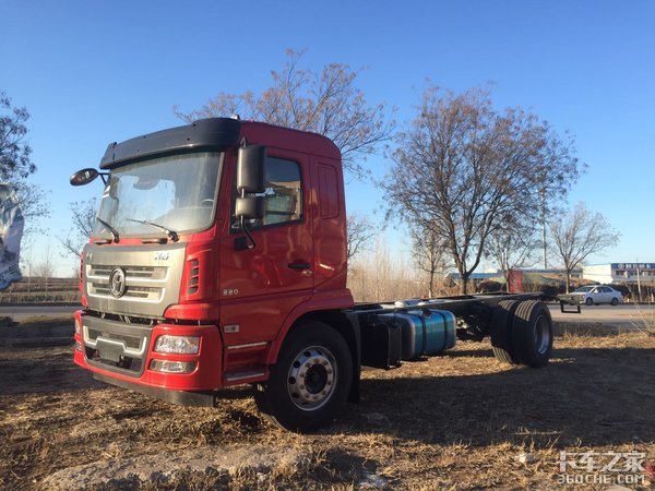 想买6米8载货车?轩德X6是个不错的选择