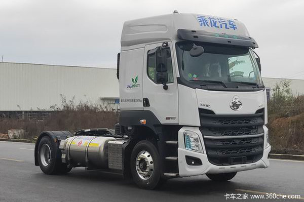 500马力燃气车、侧置双气瓶、超长轴距 乘龙H7快递运输新车型