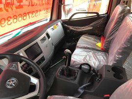 240马力玉柴+陕齿大八档 大运风驰平板自卸车来了