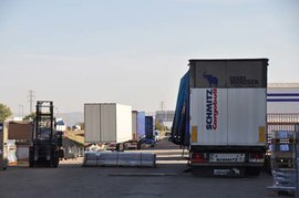 实拍昙花一现的东风施密茨挂车,很多设计理念值得国内车企学习