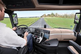 国内车联网相关企业超1.6万家 搭乘“新基建”快车产业即将爆发