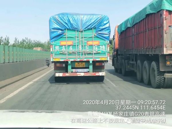 百辆货车被罚 多地规定货车须靠右行驶