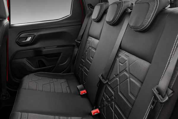 ����;���о���&nbsp;������StradaƤ������