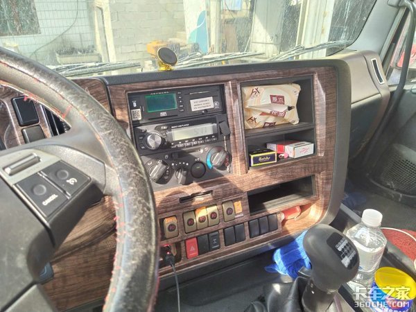 40多万的五十铃重卡,车老板一口气买了10台,直言这次选对了