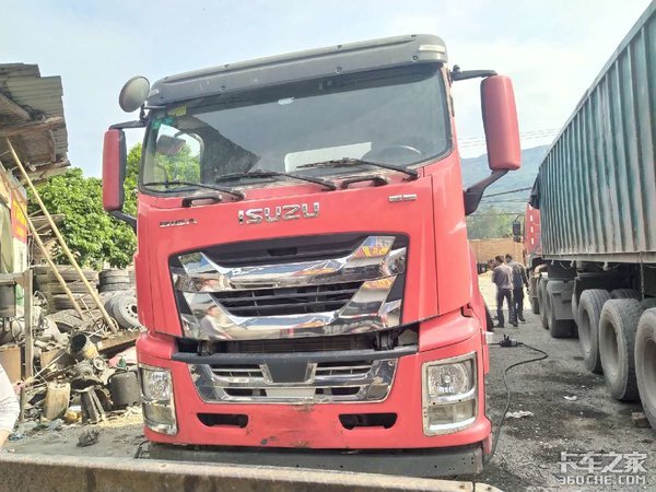 40多万的五十铃重卡,车老板一口气买了10台,直言这次选对了