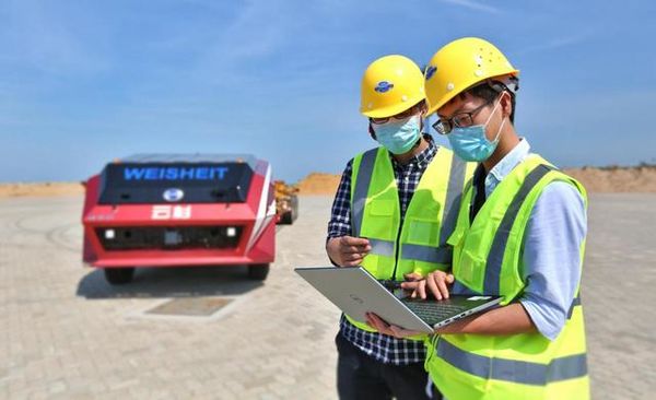 ����̨�����з��Զ���ʻǣ������ز���