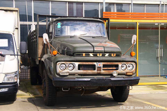 邂逅五十铃TD72长头卡车 80年代青藏线汽车兵的运输搭档