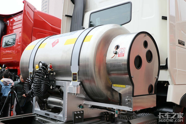 ��3��Ԫ&nbsp;��������X3000�ͺ���T7H��ѡ˭