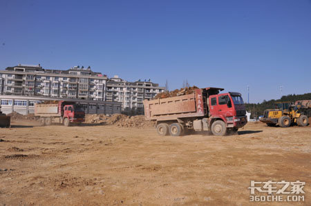 ǣ��������ж�����ѡ����ʵĳ����ͣ�