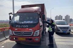 �Ϻ������ϲ�������� 3���Ѳ��1374��