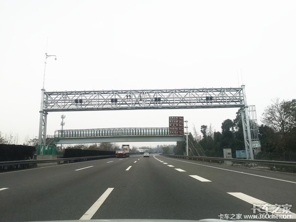 辽宁开启货车差异化收费 6轴车每公里才1块7