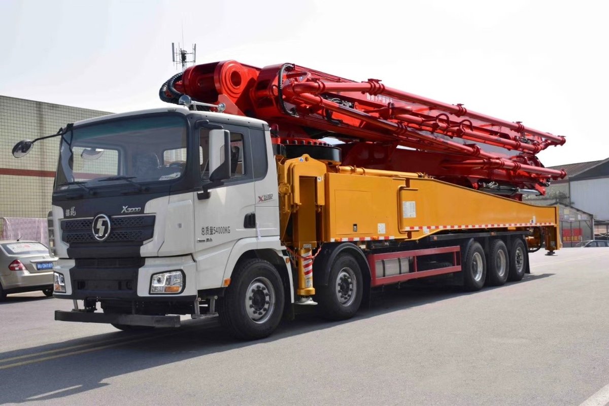 德龙x3000好底盘对混凝土泵车有多重要图片列表