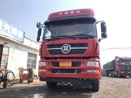 配置相同,却比豪沃T7H便宜3万,斯太尔D7B牵引车不香吗?