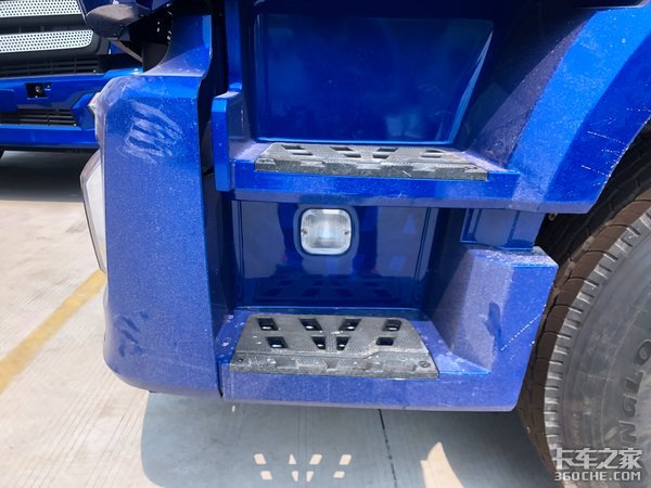 短途运输神器 福田欧曼ETX自重仅8.2吨